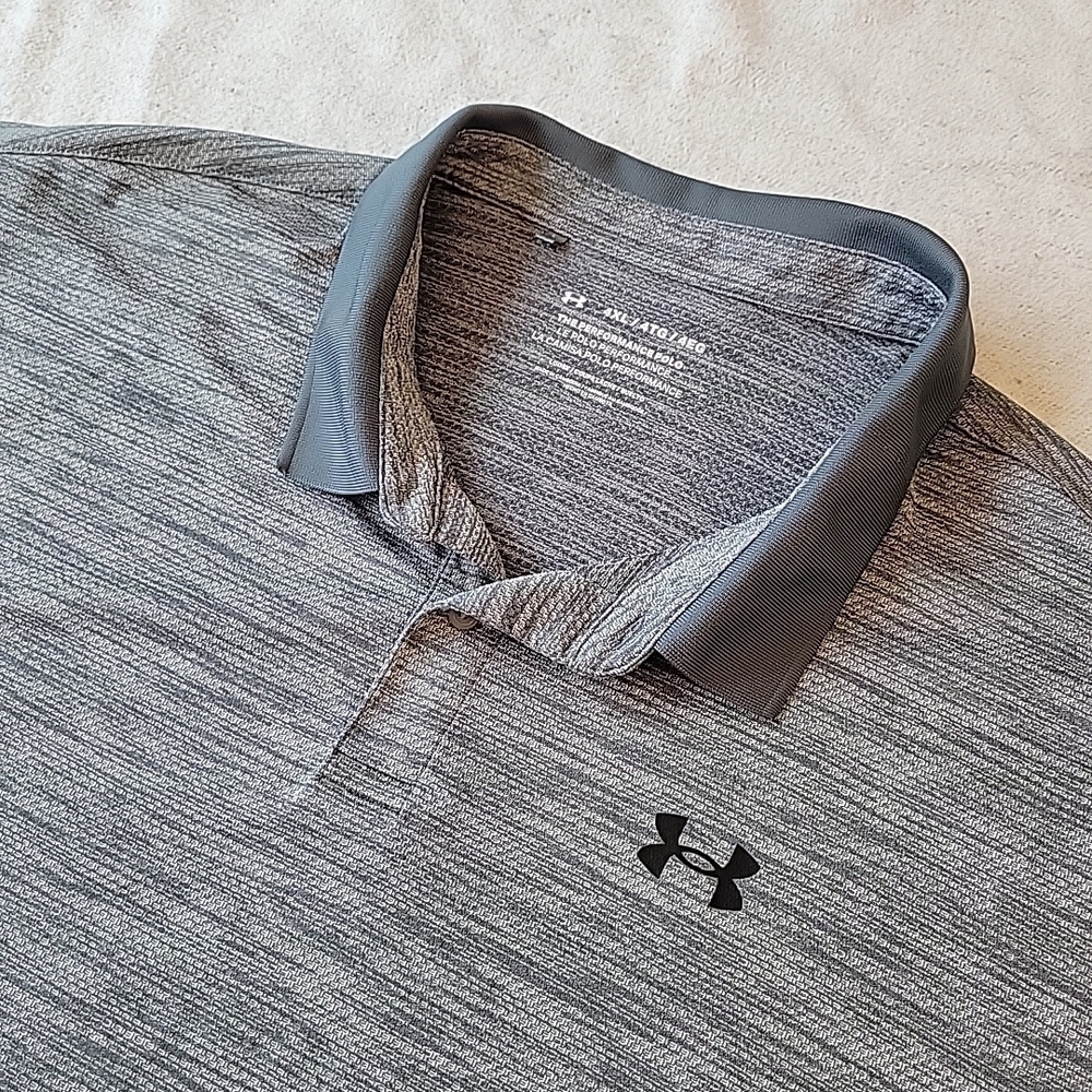 Under Armour Men's Heathered Gray‎ Polo